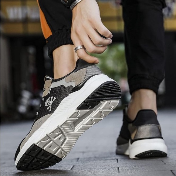 New Reflective Runners - Picture 3 of 3